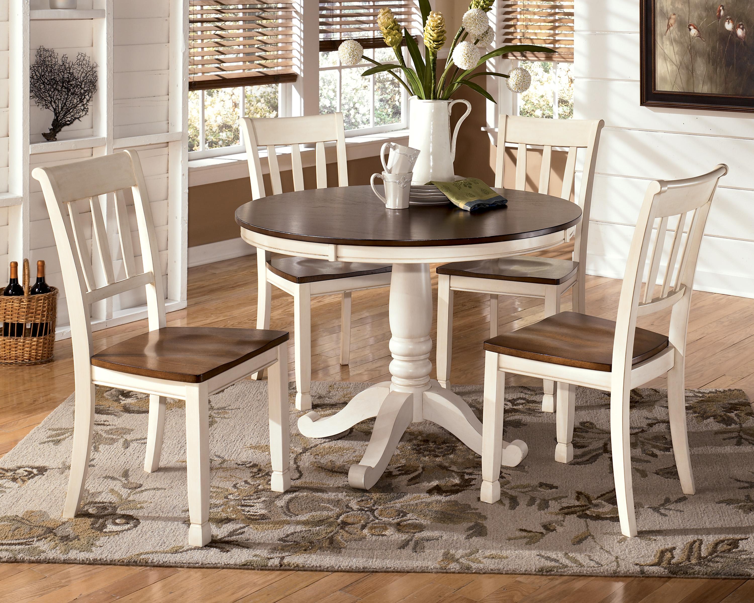 white round kitchen table and 4 chair